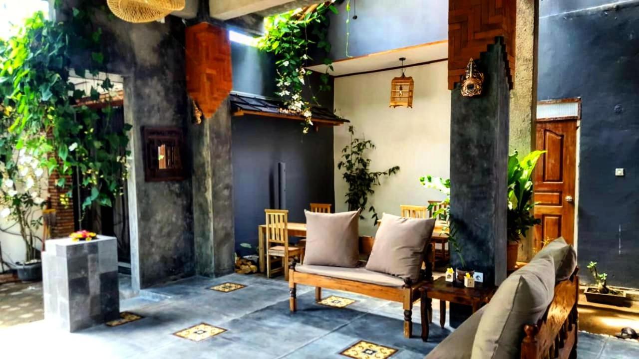 Oma Watu Inn Pringkuku Exteriör bild